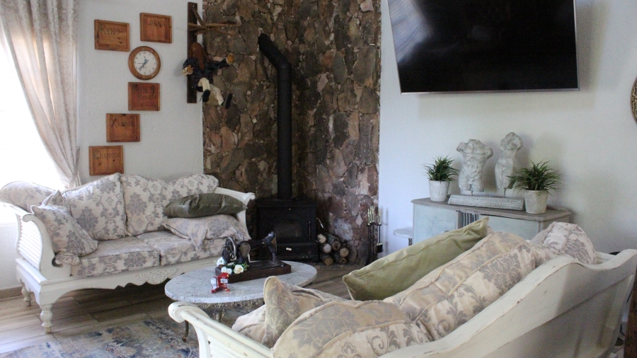 5 Bedroom Property for Sale in Parys Free State